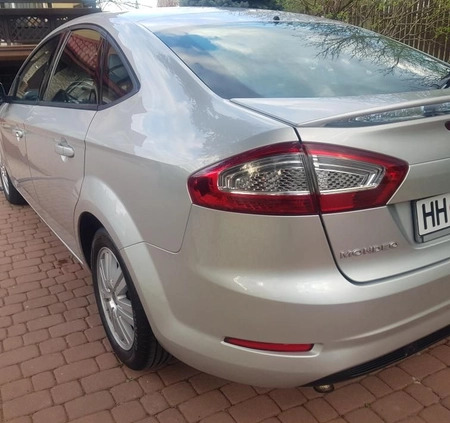 Ford Mondeo cena 16900 przebieg: 240000, rok produkcji 2011 z Staszów małe 436